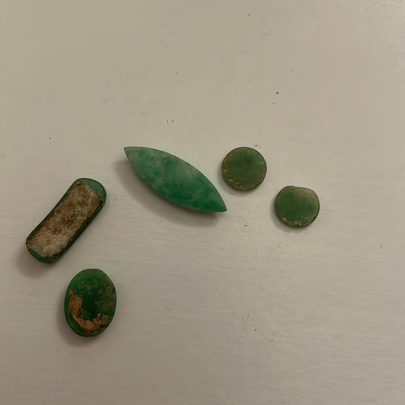 5 Jade gems - Picture 6 of 6